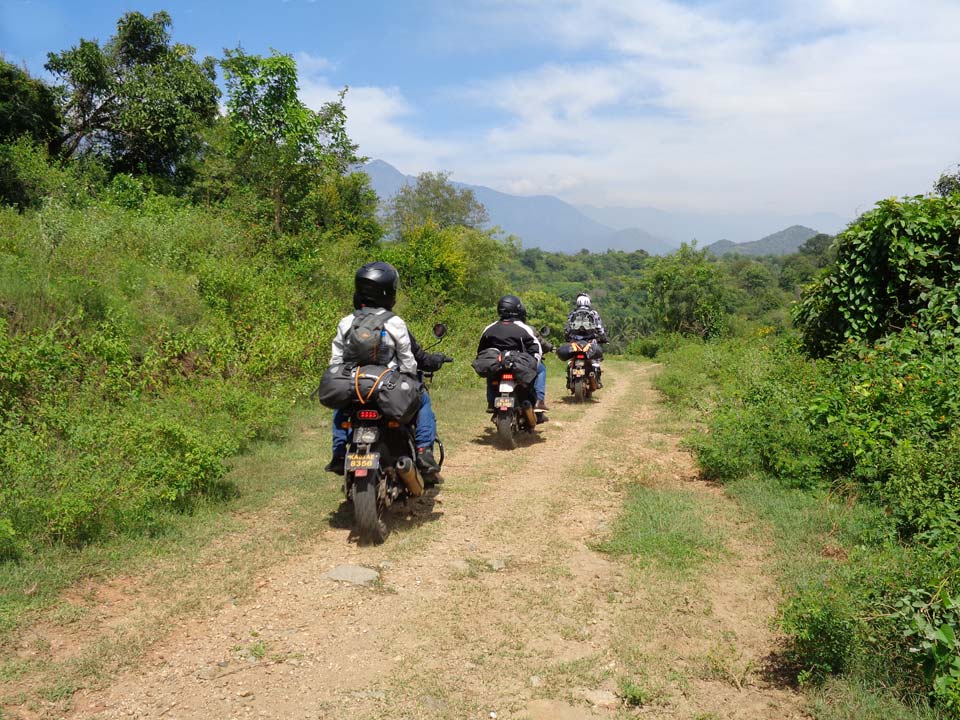 GORANDO - Récit de voyage à moto - Inde
