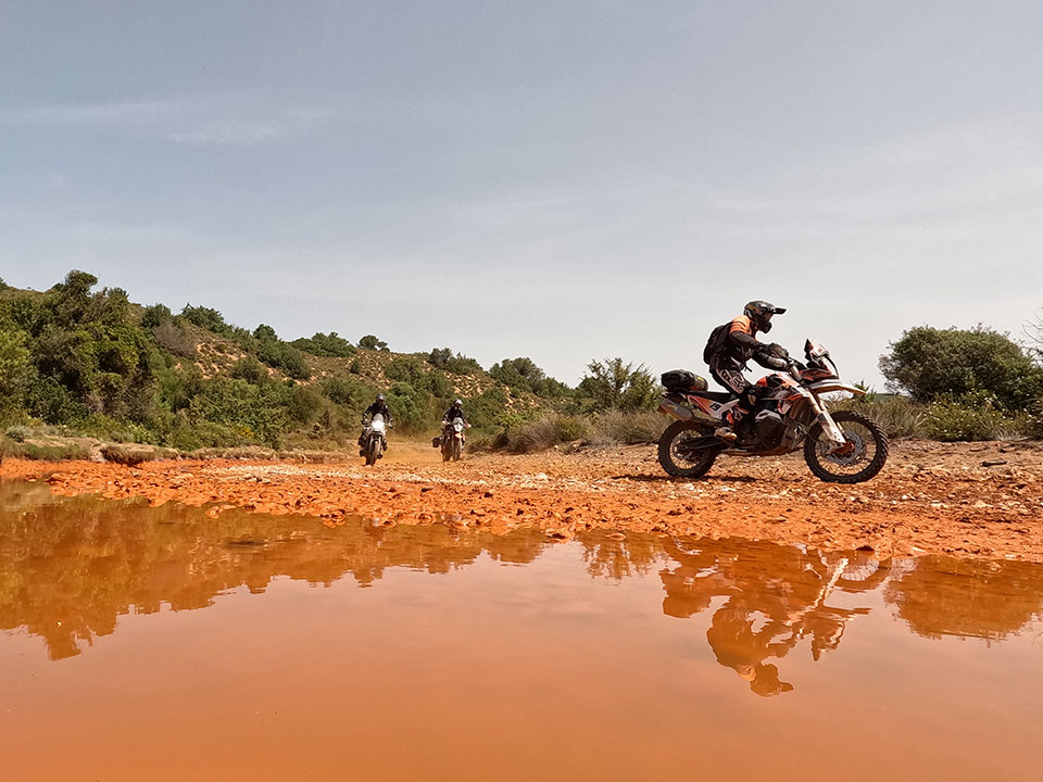 GORANDO - Récit de voyage à moto - Italie (Sardaigne)