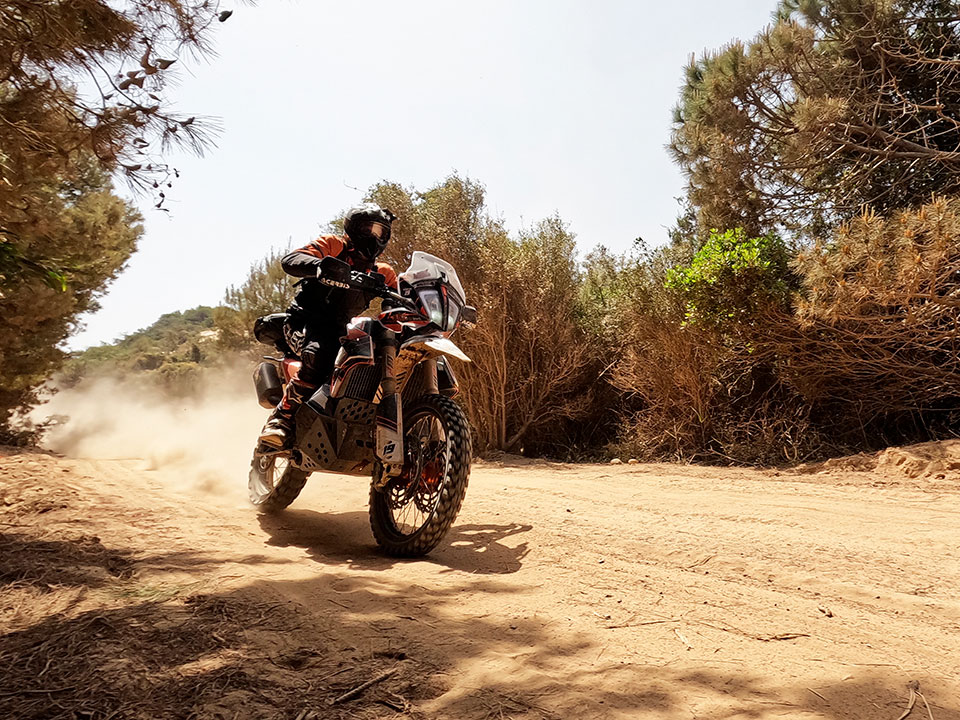 GORANDO - Récit de voyage à moto - Italie (Sardaigne)