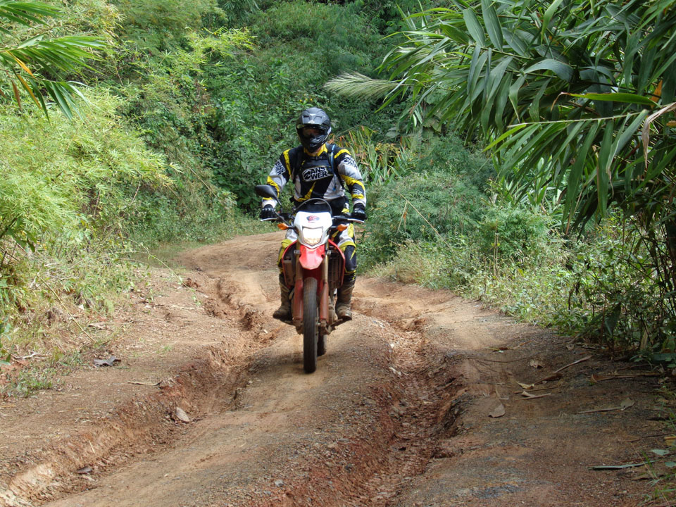 GORANDO - Récit de voyage à moto - Thaïlande